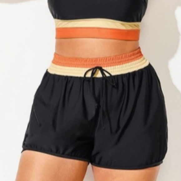 Black and Orange Women's Stretch Shorts - Size 3X NWT - Picture 5 of 5